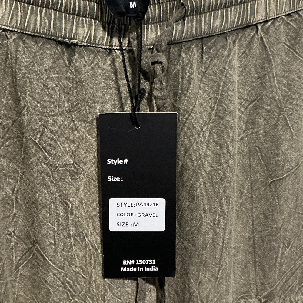 Bohemian Floral Wide-Leg Pants - Picture 3 of 6